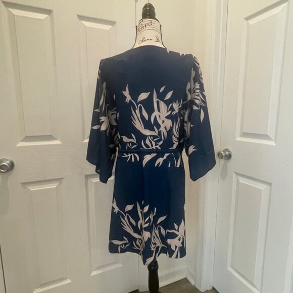 CUPSHE DRESS OVERSIZED SZ M  FLARED SLEEVES NAVY BLUE TAN BEACHY CHIC SUMMER - Picture 13 of 16